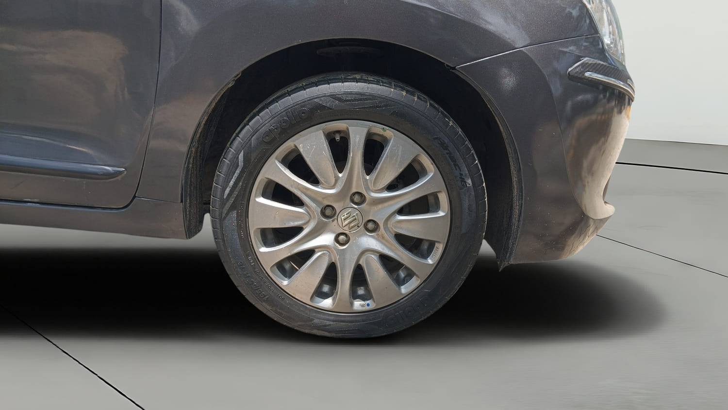 Used 2018 Maruti Suzuki Baleno Zeta 1.2 Petrol Manual tyres RIGHT FRONT TYRE RIM VIEW