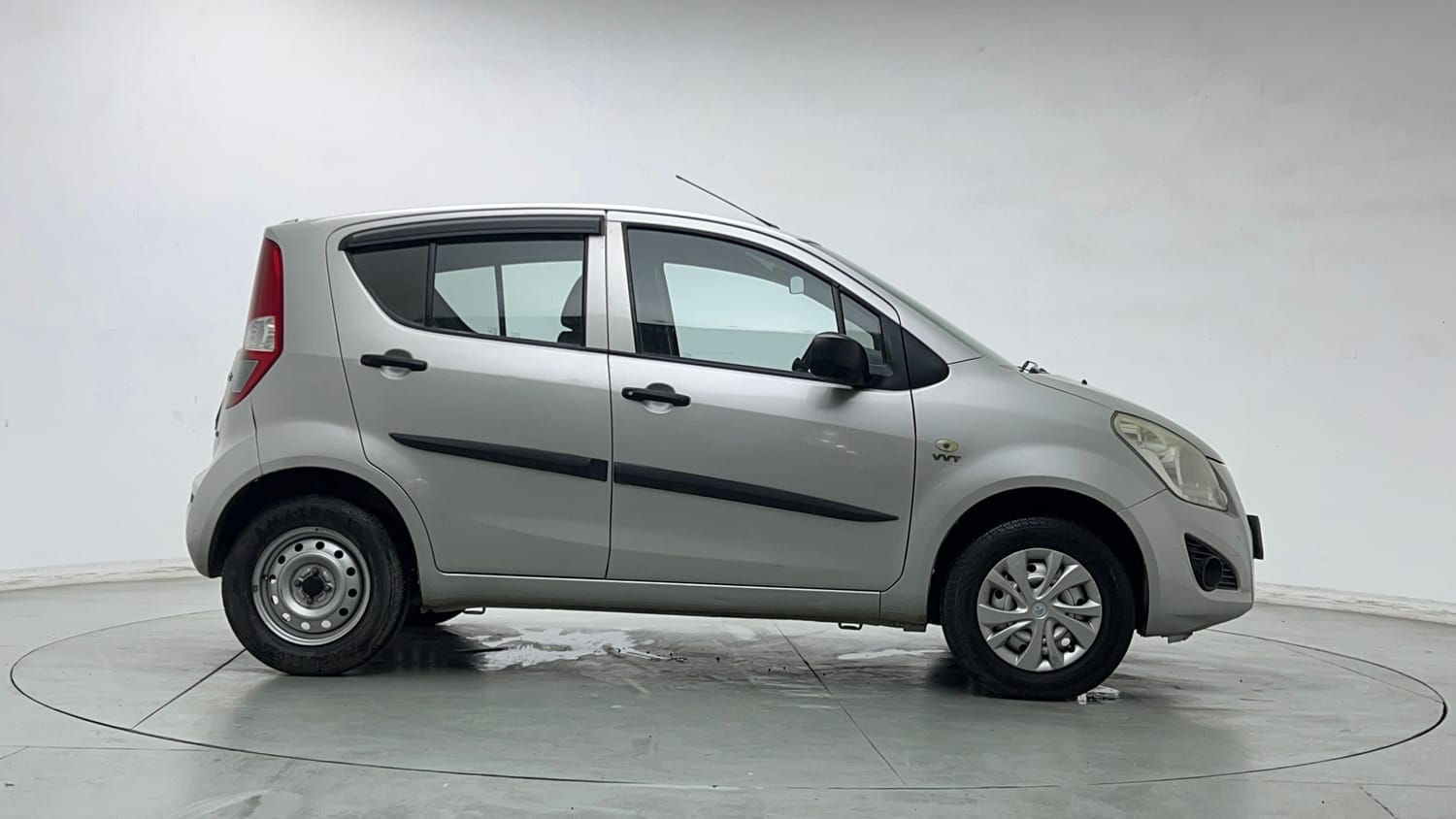 Used 2015 Maruti Suzuki Ritz Lxi BS-IV Petrol Manual exterior RIGHT SIDE VIEW