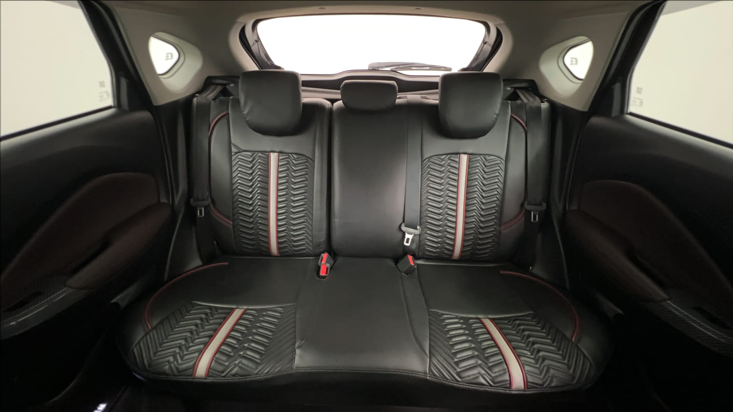 Used 2024 Maruti Suzuki Fronx Alpha 1.0L Turbo MT Petrol Manual interior REAR SEAT CONDITION VIEW