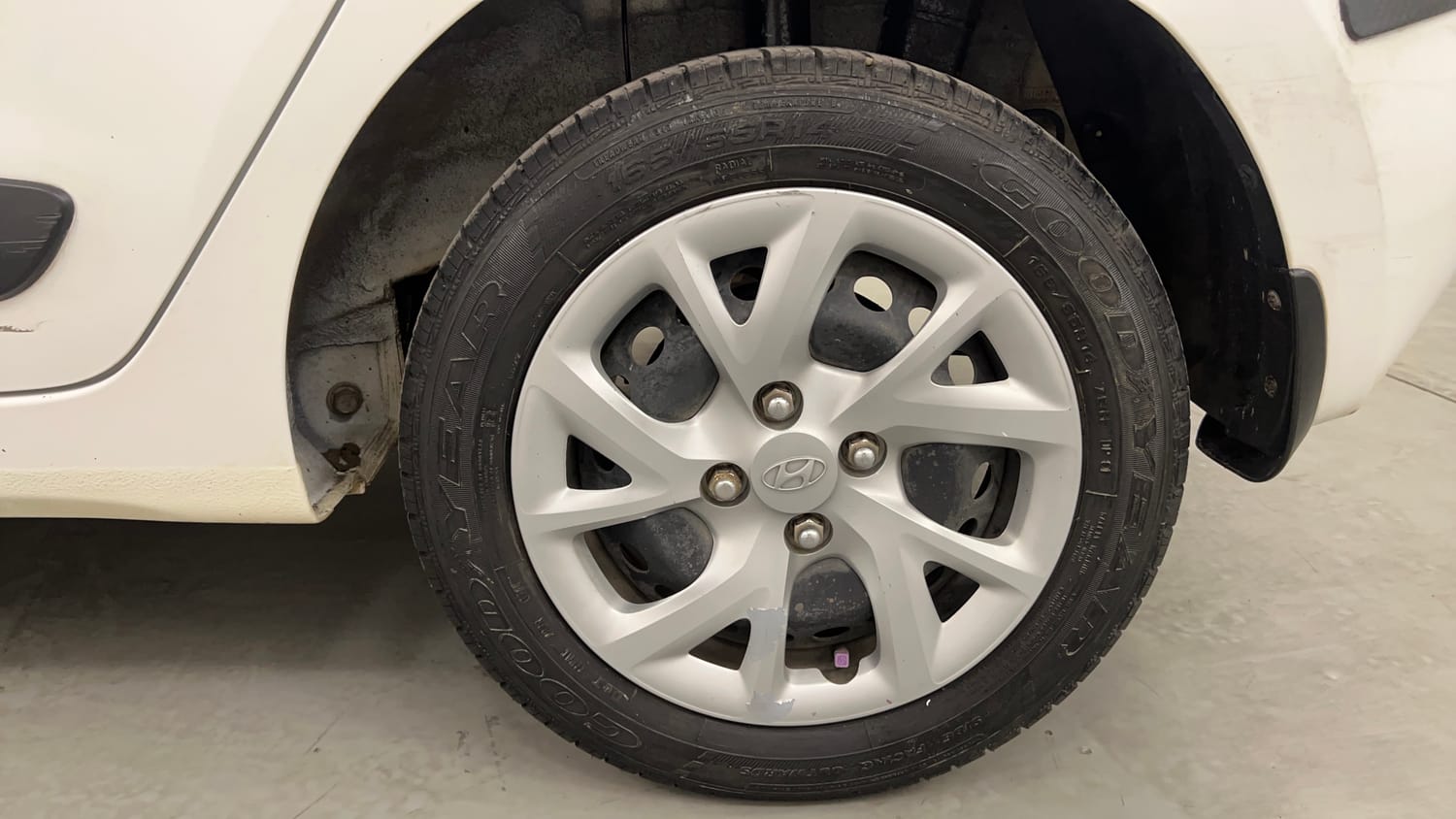Used 2019 Hyundai Grand i10 Sportz 1.2 Kappa VTVT Petrol Manual tyres LEFT REAR TYRE RIM VIEW