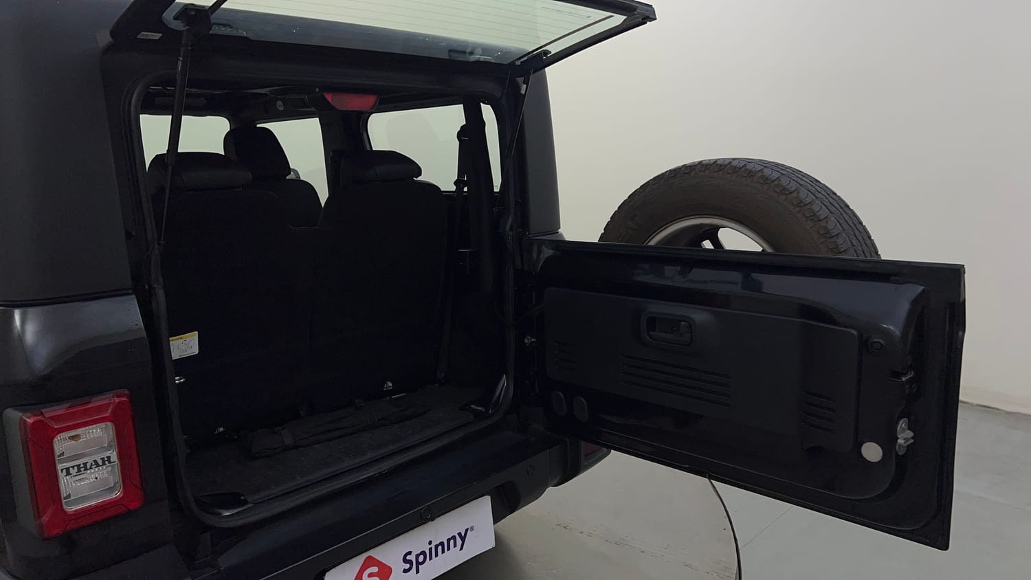 Used 2021 mahindra Thar LX Hard Top Petrol AT 4WD Petrol Automatic interior DICKY DOOR OPEN VIEW