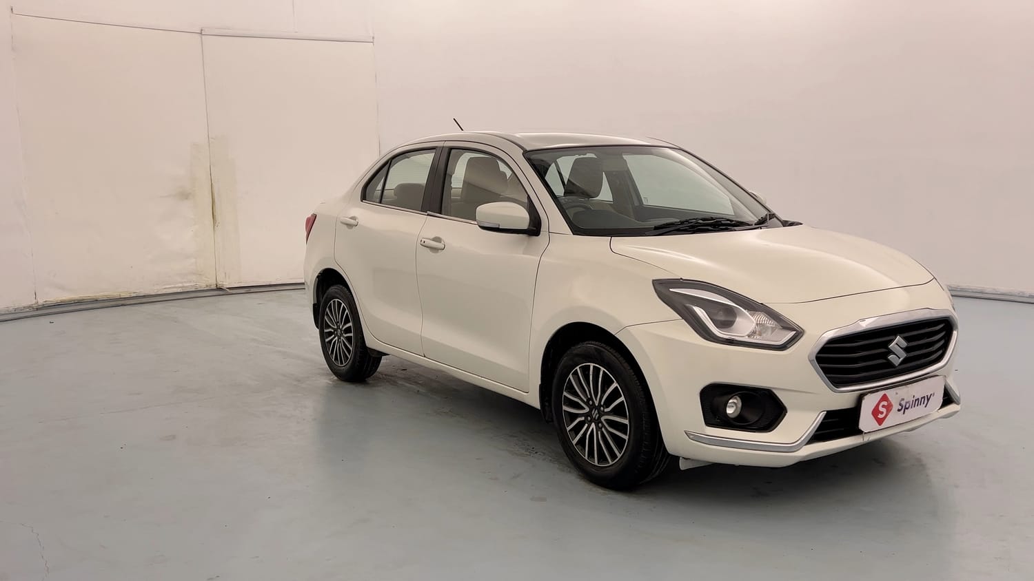 Used 2018 Maruti Suzuki Dzire ZDi Plus AMT Diesel Automatic exterior RIGHT FRONT CORNER VIEW