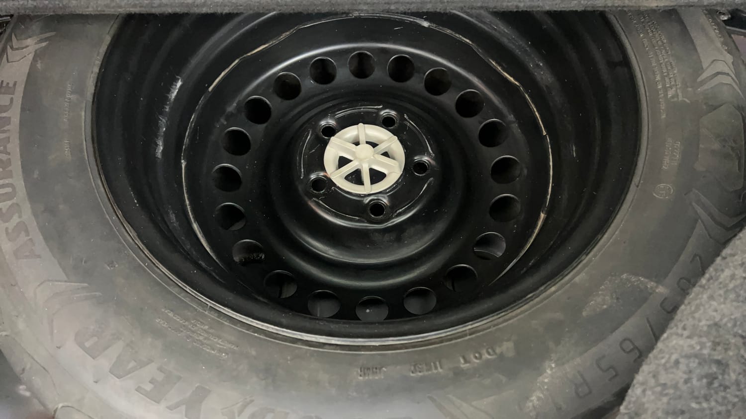 Used 2023 Kia Seltos HTX 1.5 Petrol Manual tyres SPARE TYRE VIEW
