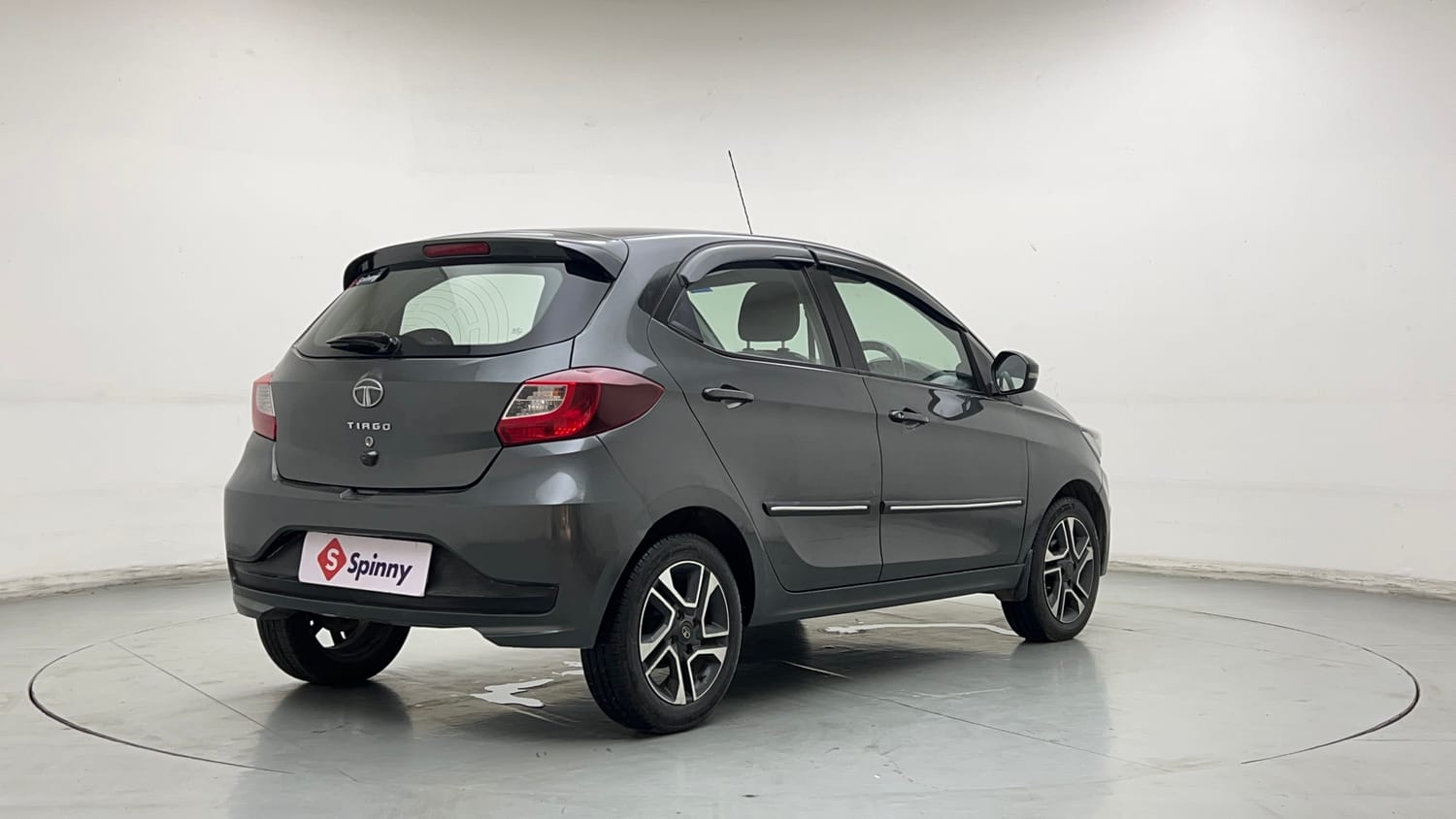 Used 2021 Tata Tiago XZ Plus Petrol Manual exterior RIGHT REAR CORNER VIEW