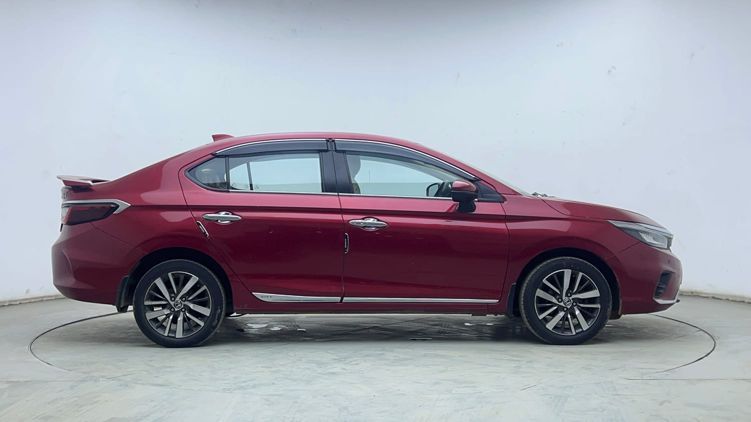 Used 2021 Honda City ZX CVT Petrol Petrol Automatic exterior RIGHT SIDE VIEW