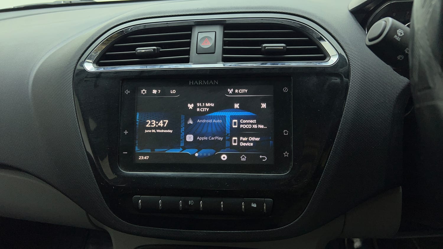 Used 2021 Tata Tiago XZ Plus Petrol Manual top_features Touch screen infotainment system