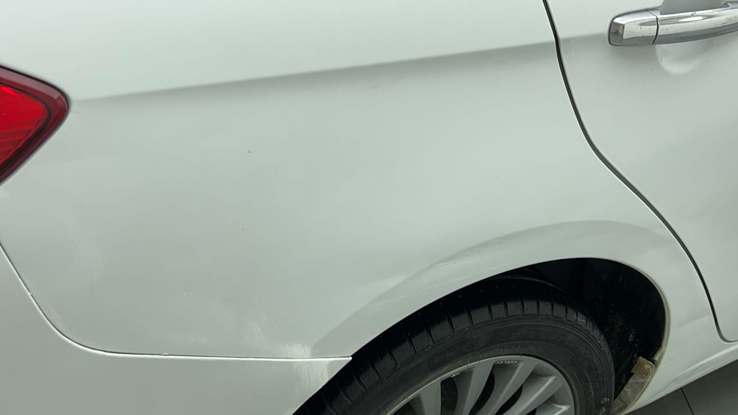 Used 2015 Maruti Suzuki Ciaz ZXI+ Petrol Manual dents MINOR DENT