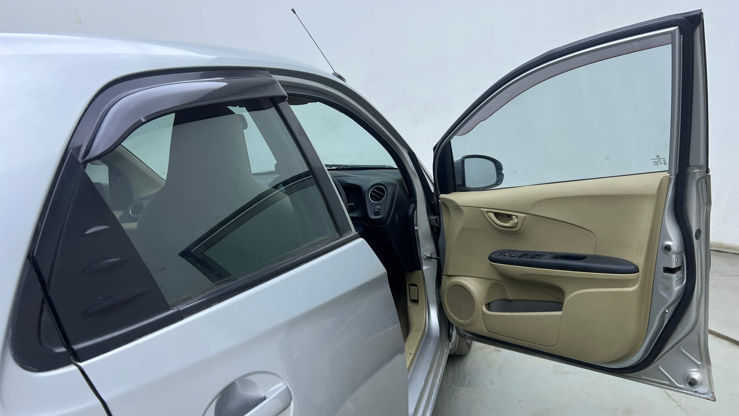 Used 2015 Honda Brio S MT Petrol Manual interior RIGHT FRONT DOOR OPEN VIEW