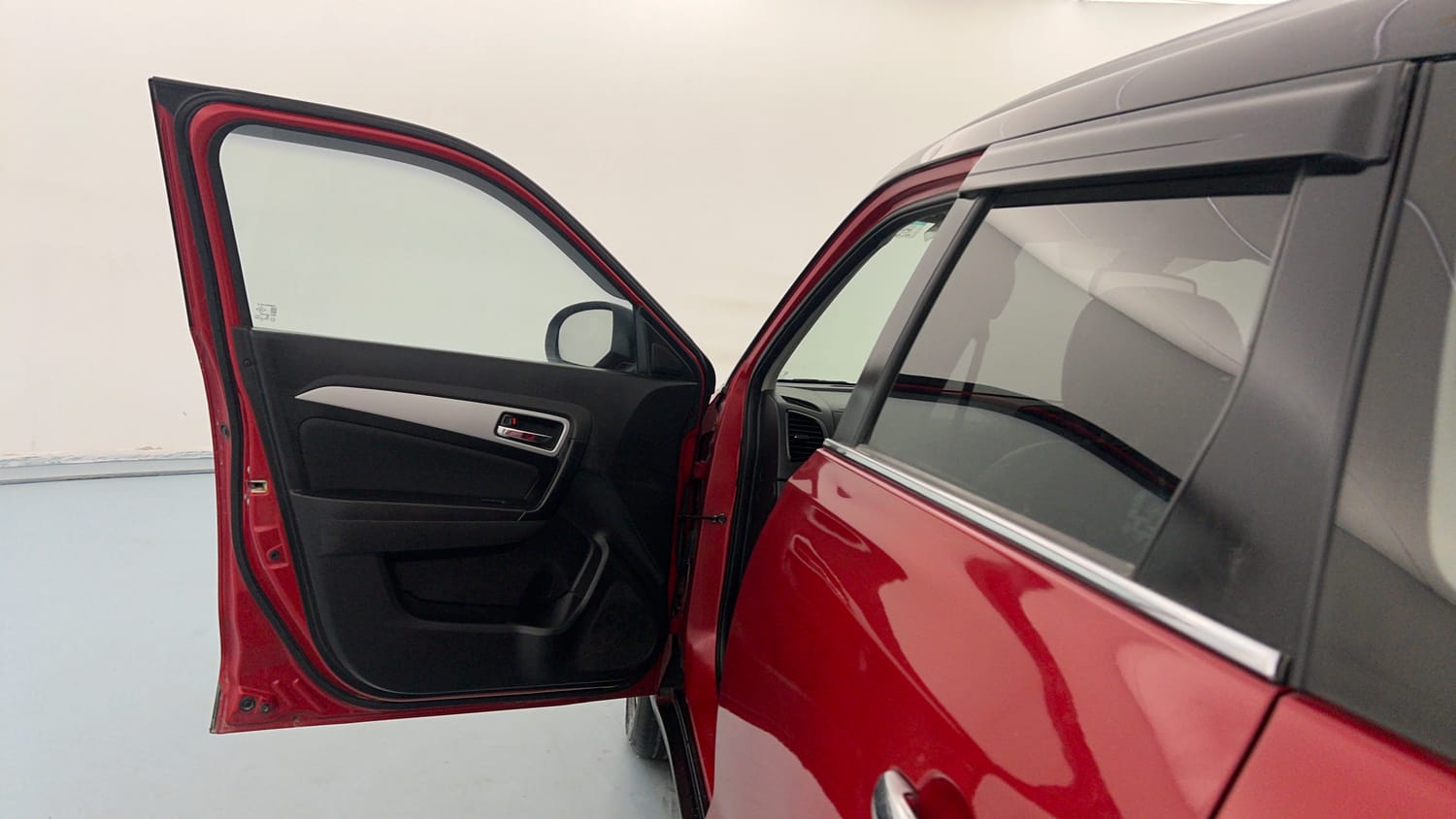 Used 2022 Maruti Suzuki Vitara Brezza [2020-2022] ZXI Plus Dual Tone Petrol Manual interior LEFT FRONT DOOR OPEN VIEW