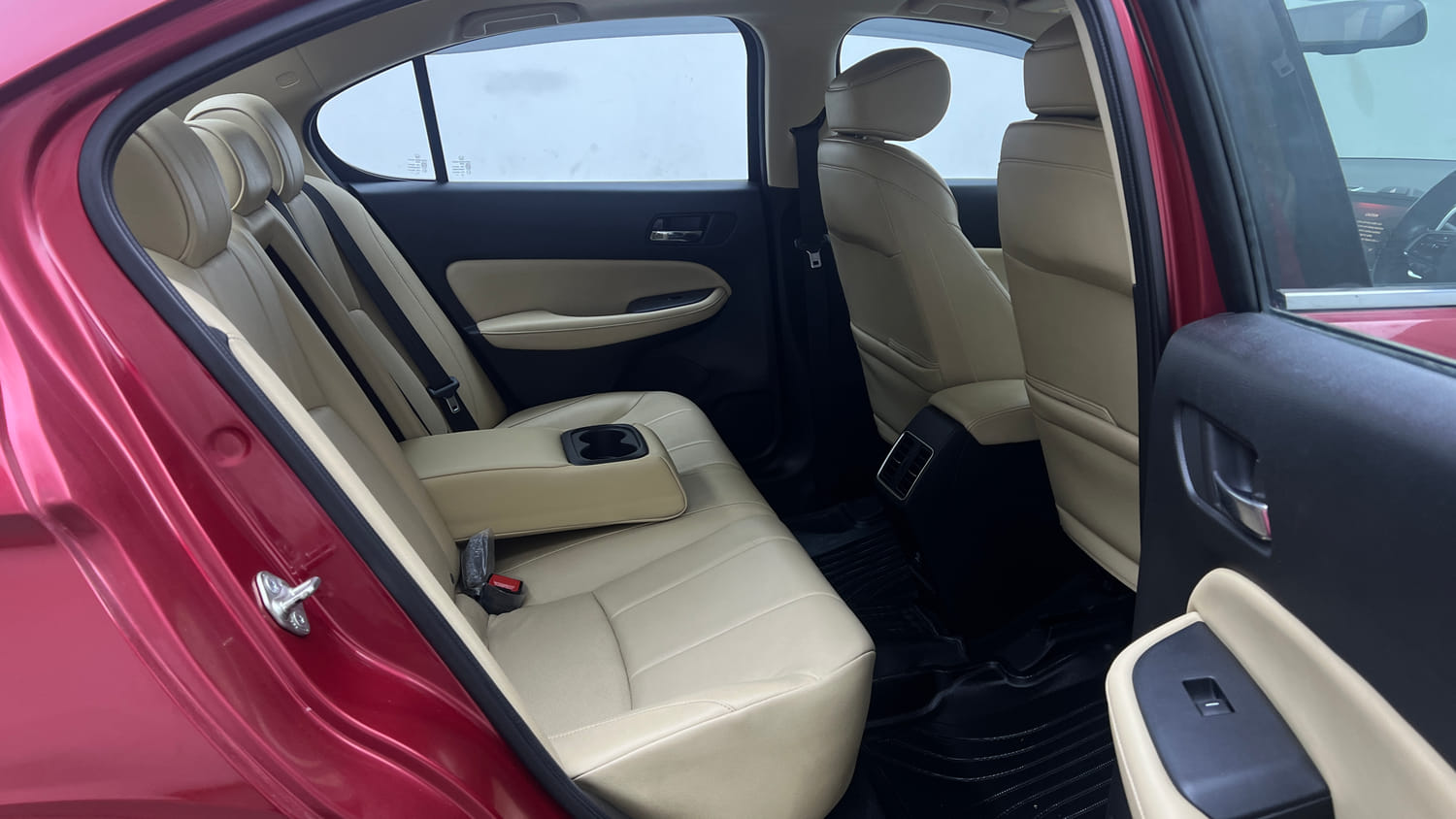 Used 2021 Honda City ZX CVT Petrol Petrol Automatic interior RIGHT SIDE REAR DOOR CABIN VIEW
