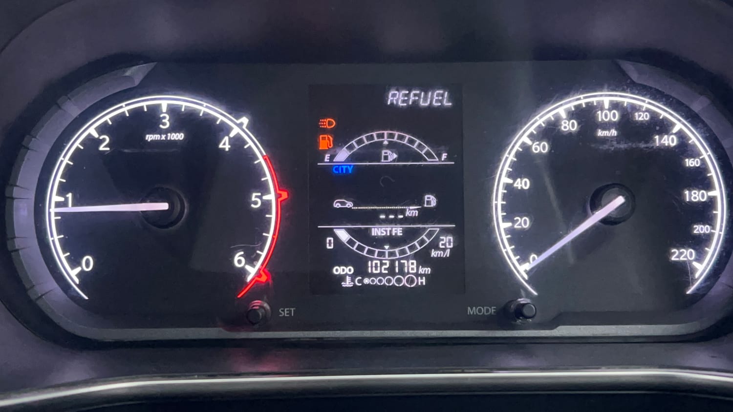 Used 2019 Tata Harrier XT Diesel Manual interior CLUSTERMETER VIEW