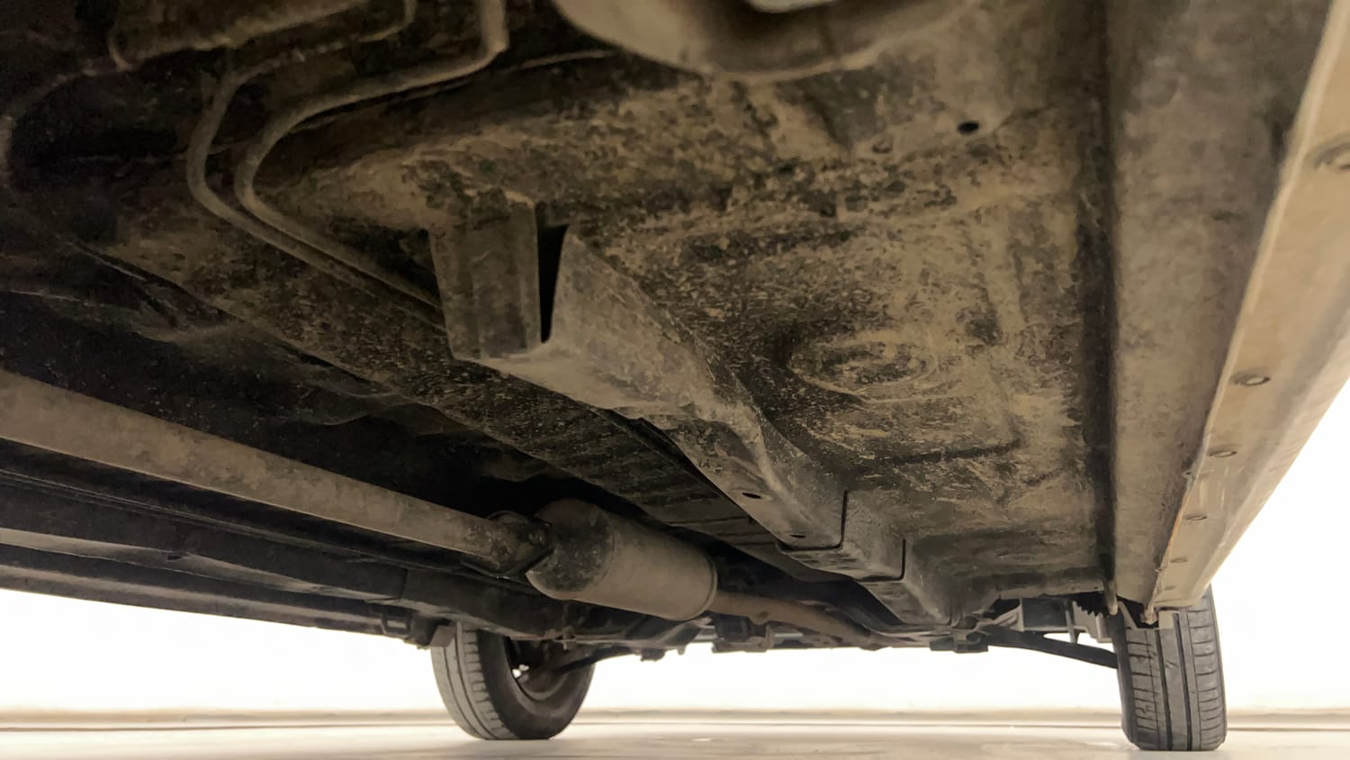 Used 2012 Maruti Suzuki Wagon R 1.0 LXi CNG Cng Manual extra REAR RIGHT UNDERBODY VIEW