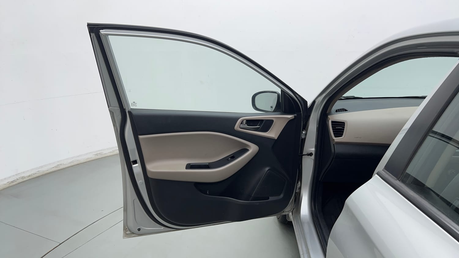Used 2018 Hyundai Elite i20 Asta 1.2 (O) Petrol Manual interior LEFT FRONT DOOR OPEN VIEW
