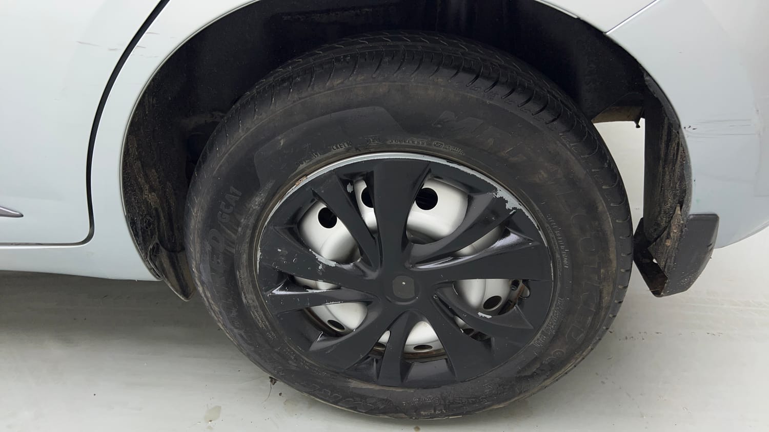 Used 2024 Maruti Suzuki Swift LXi Petrol Manual tyres LEFT REAR TYRE RIM VIEW
