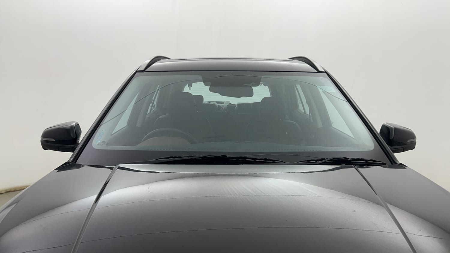 Used 2023 Hyundai Alcazar Platinum 7 STR 1.5 Turbo Petrol Petrol Manual exterior FRONT WINDSHIELD VIEW