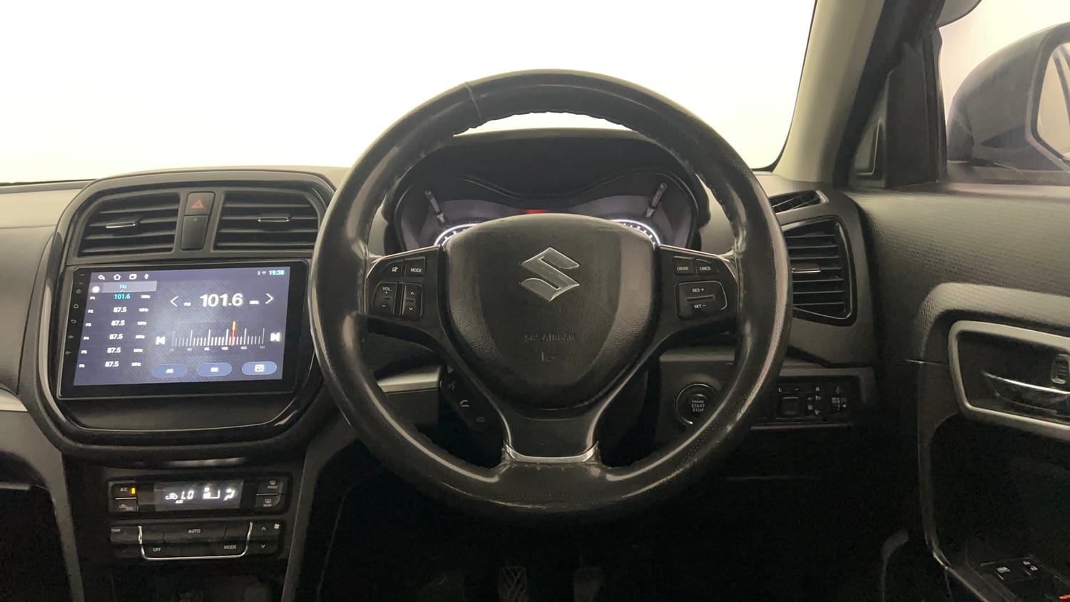 Used 2022 Maruti Suzuki Vitara Brezza [2020-2022] ZXI Plus Dual Tone Petrol Manual interior STEERING VIEW