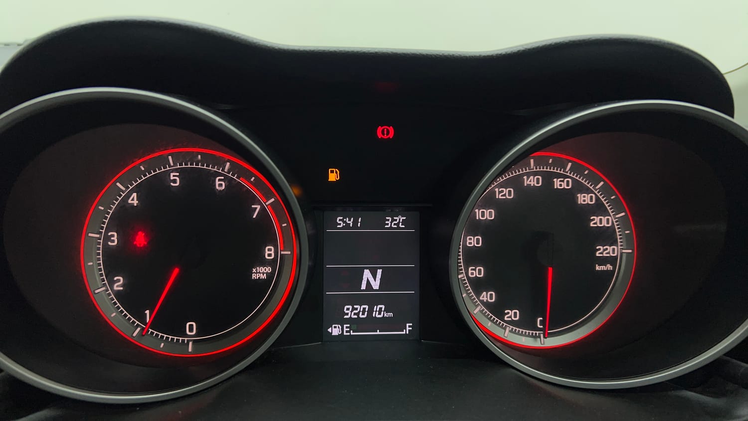 Used 2018 Maruti Suzuki Swift ZXi AMT Petrol Automatic interior CLUSTERMETER VIEW