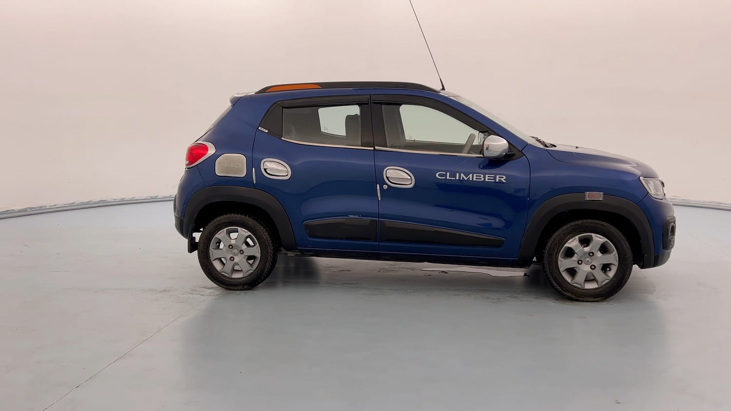 Used 2017 Renault Kwid CLIMBER 1.0 AMT Petrol Automatic exterior RIGHT SIDE VIEW