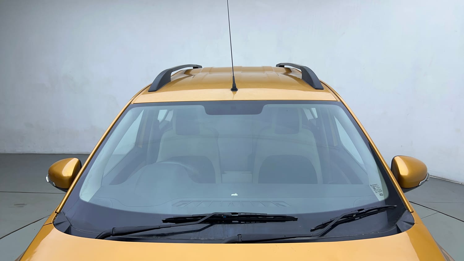 Used 2020 Renault Triber RXZ EASY-R AMT Petrol Automatic exterior FRONT WINDSHIELD VIEW