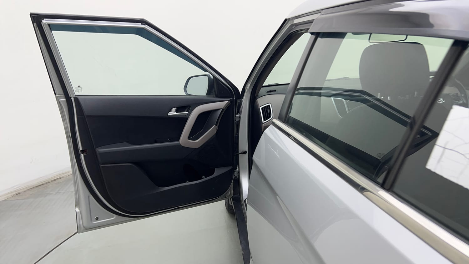 Used 2018 Hyundai Creta SX 1.6 AT CRDi Diesel Automatic interior LEFT FRONT DOOR OPEN VIEW