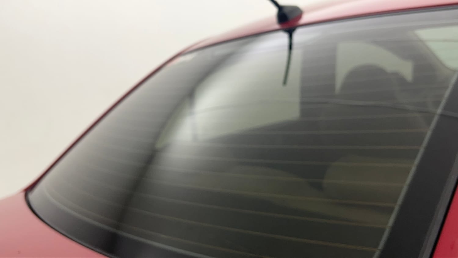 Used 2014 Hyundai Xcent SX 1.2 (O) Petrol Manual top_features Rear defogger