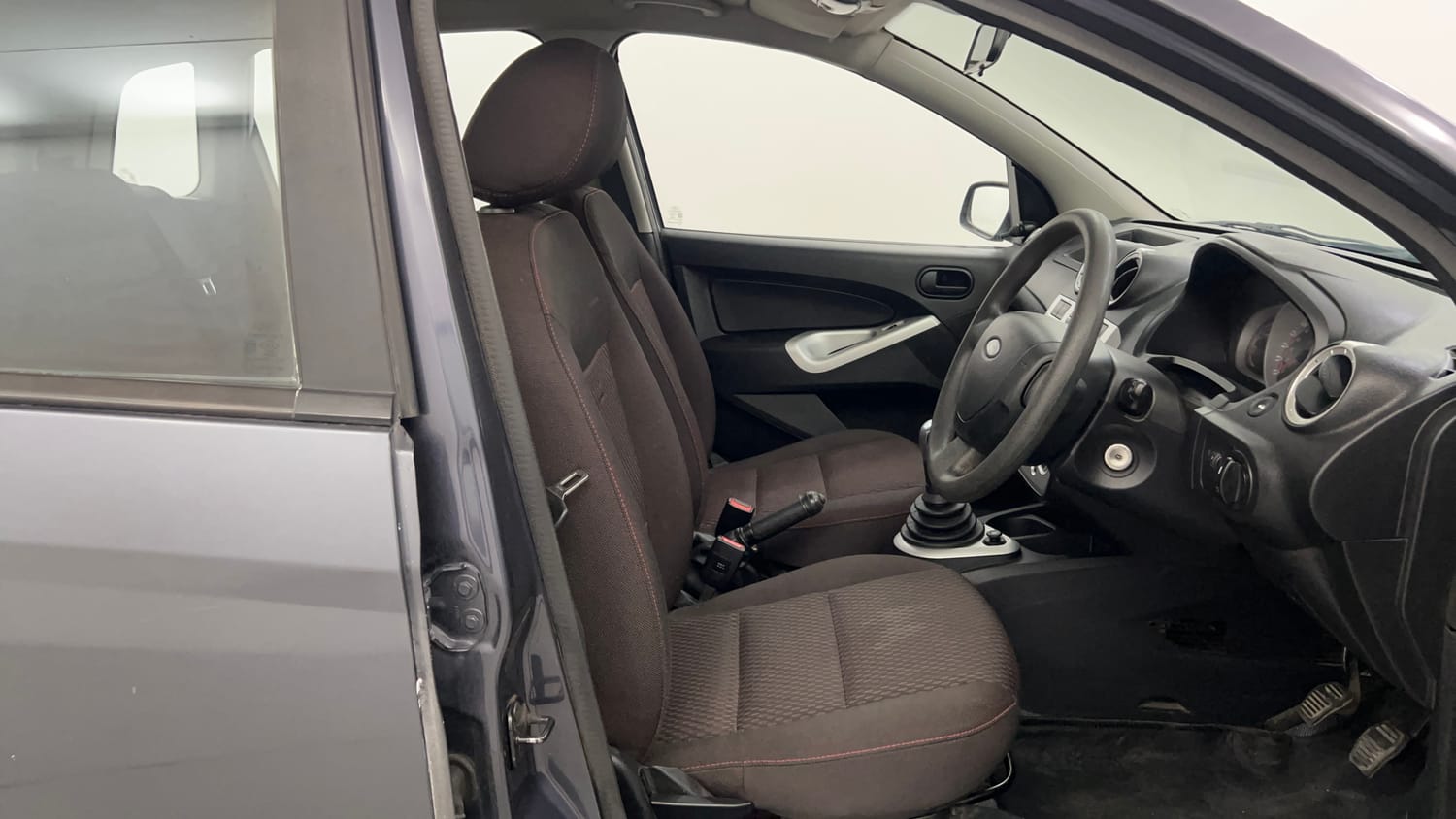 Used 2012 Ford Figo Duratec Petrol ZXI 1.2 Petrol Manual interior RIGHT SIDE FRONT DOOR CABIN VIEW