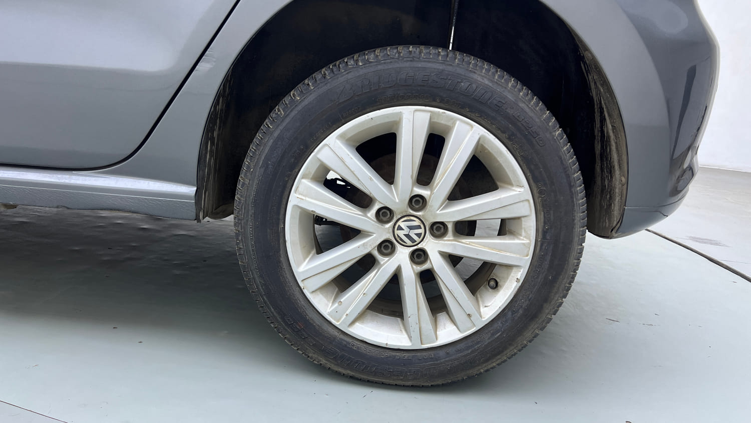Used 2013 Volkswagen Polo Highline1.2L (P) Petrol Manual tyres LEFT REAR TYRE RIM VIEW