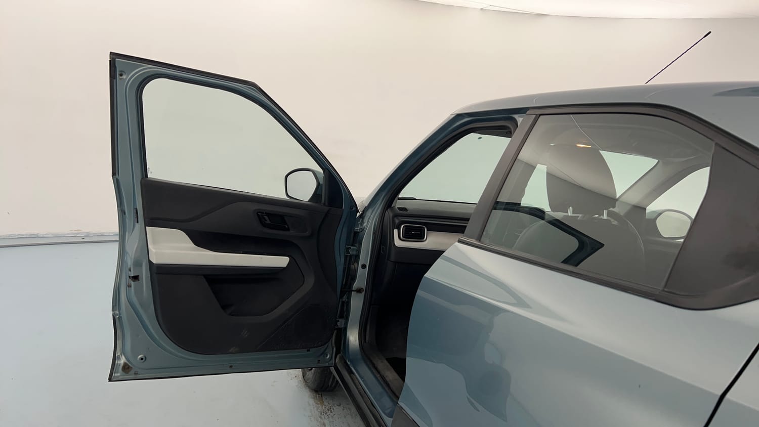 Used 2022 Tata Punch Accomplished MT Petrol Manual interior LEFT FRONT DOOR OPEN VIEW