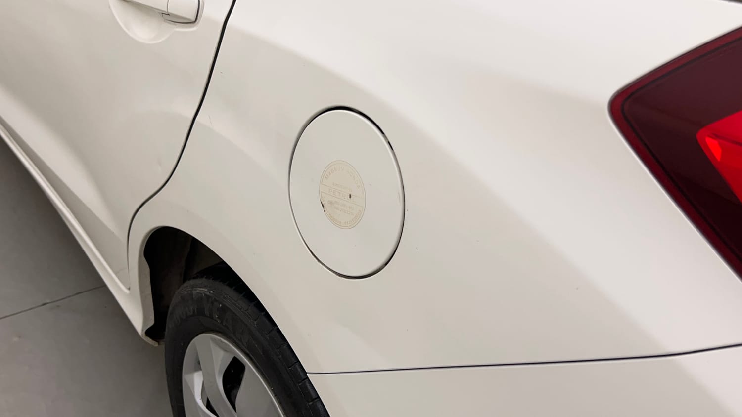 Used 2015 Honda Mobilio S Petrol Petrol Manual dents MINOR DENT
