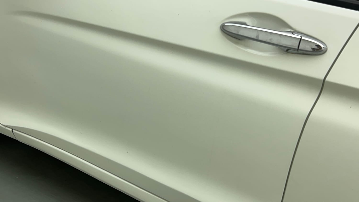 Used 2015 Honda City V Petrol Manual dents MINOR SCRATCH