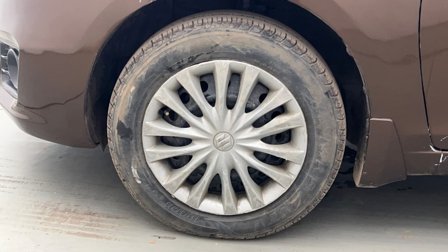Used 2018 Maruti Suzuki Ciaz Delta 1.4 MT Petrol Manual tyres LEFT FRONT TYRE RIM VIEW