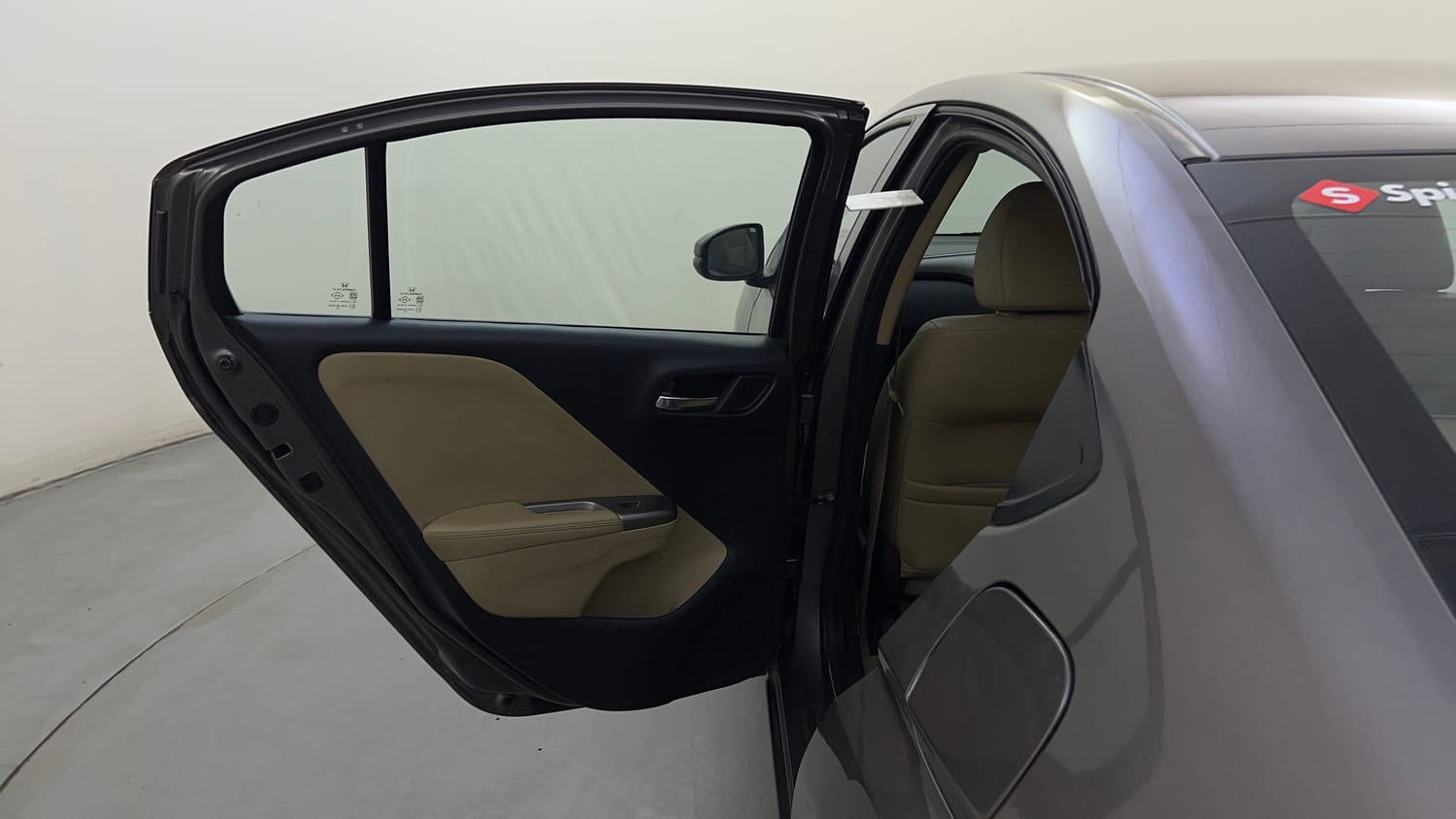 Used 2015 Honda City VX CVT Petrol Automatic interior LEFT REAR DOOR OPEN VIEW