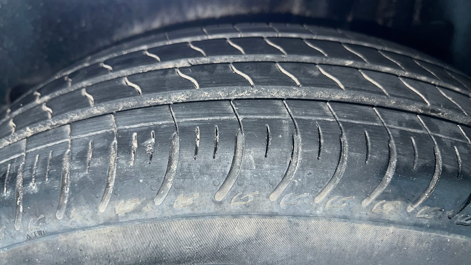 Used 2024 Maruti Suzuki Swift LXi Petrol Manual tyres LEFT REAR TYRE TREAD VIEW