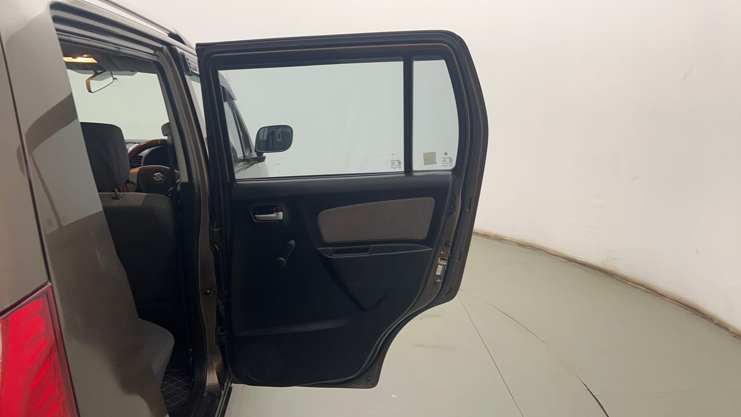 Used 2016 Maruti Suzuki Wagon R LXI Petrol Manual interior RIGHT REAR DOOR OPEN VIEW