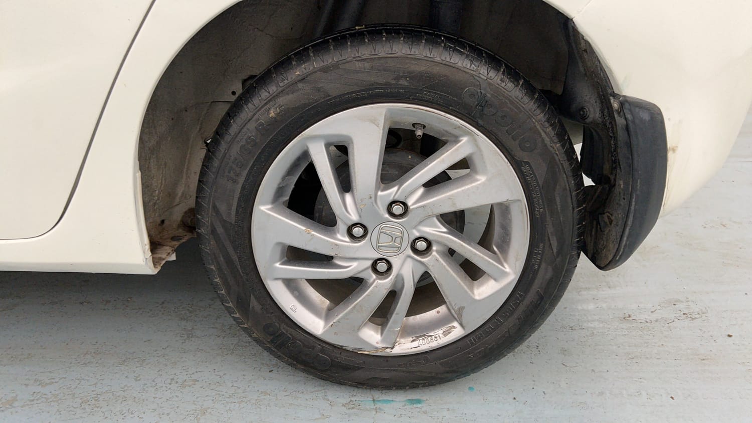 Used 2018 Honda Jazz V Petrol Petrol Manual tyres LEFT REAR TYRE RIM VIEW