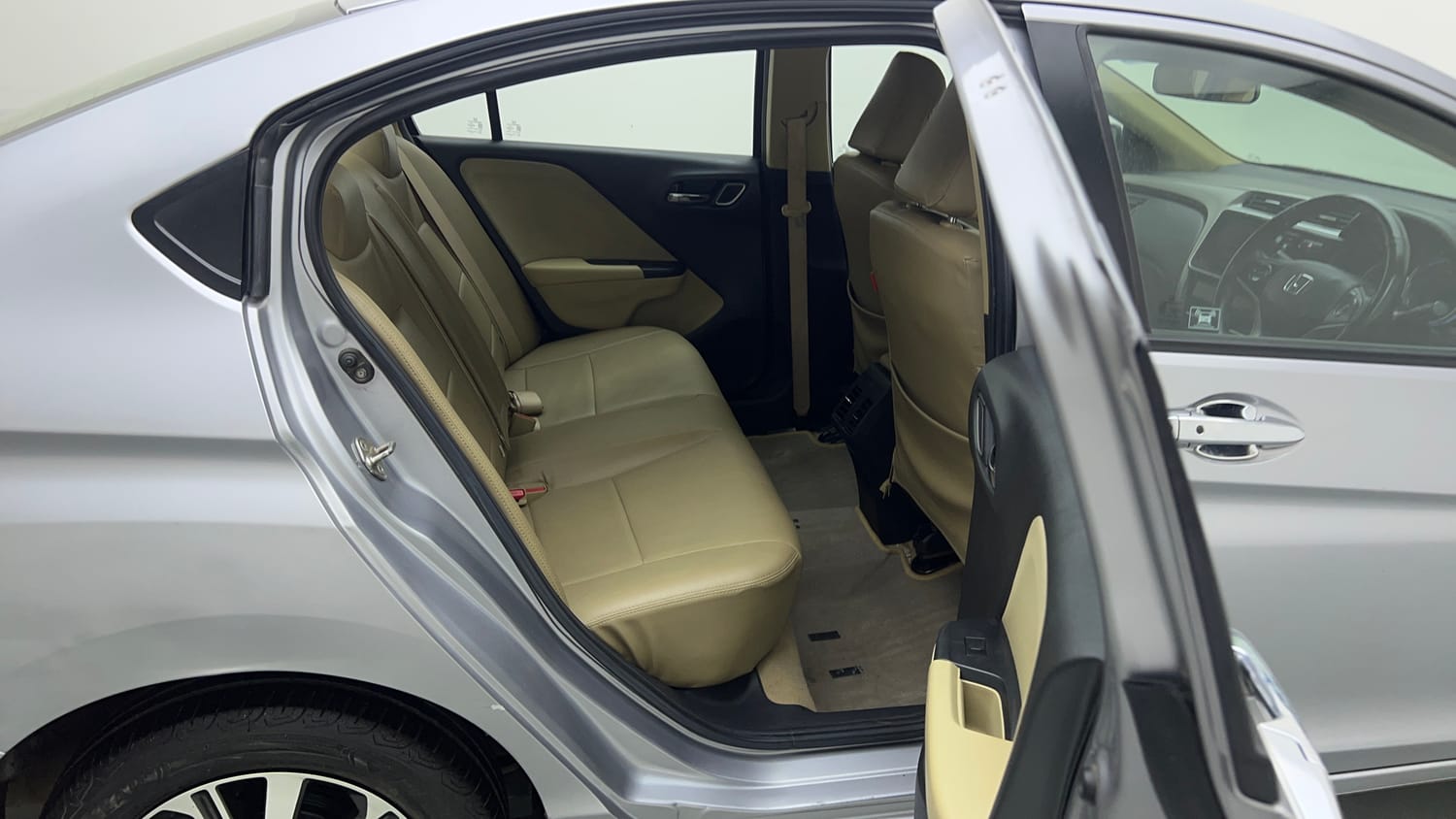 Used 2019 Honda City V Petrol Petrol Manual interior RIGHT SIDE REAR DOOR CABIN VIEW