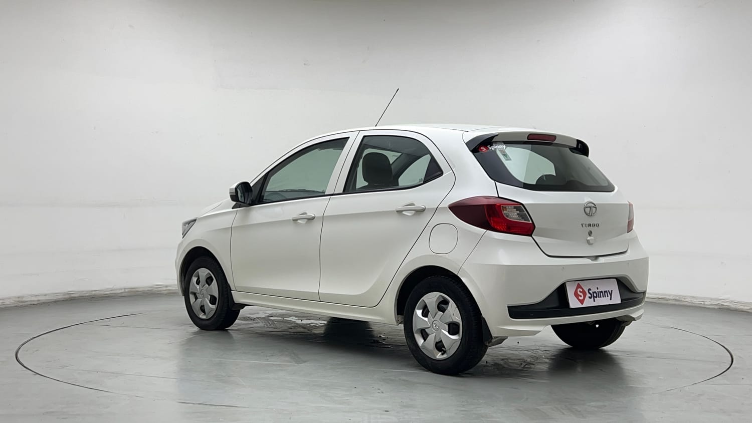 Used 2021 Tata Tiago XT CNG (Outside Fitted) Cng Manual exterior LEFT REAR CORNER VIEW