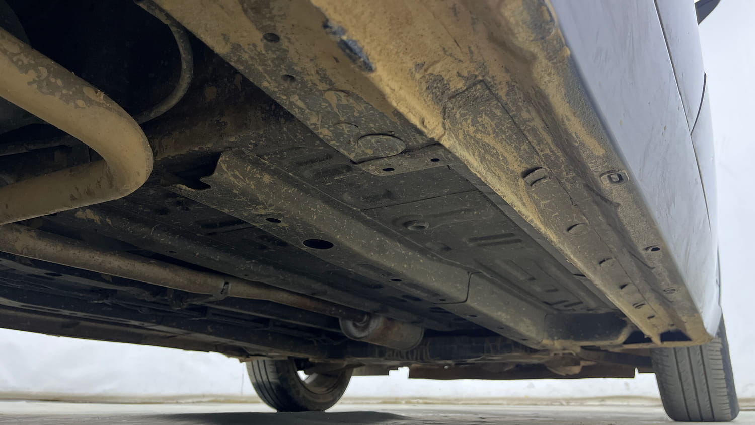 Used 2022 Tata Altroz XZA Petrol Petrol Automatic extra REAR RIGHT UNDERBODY VIEW