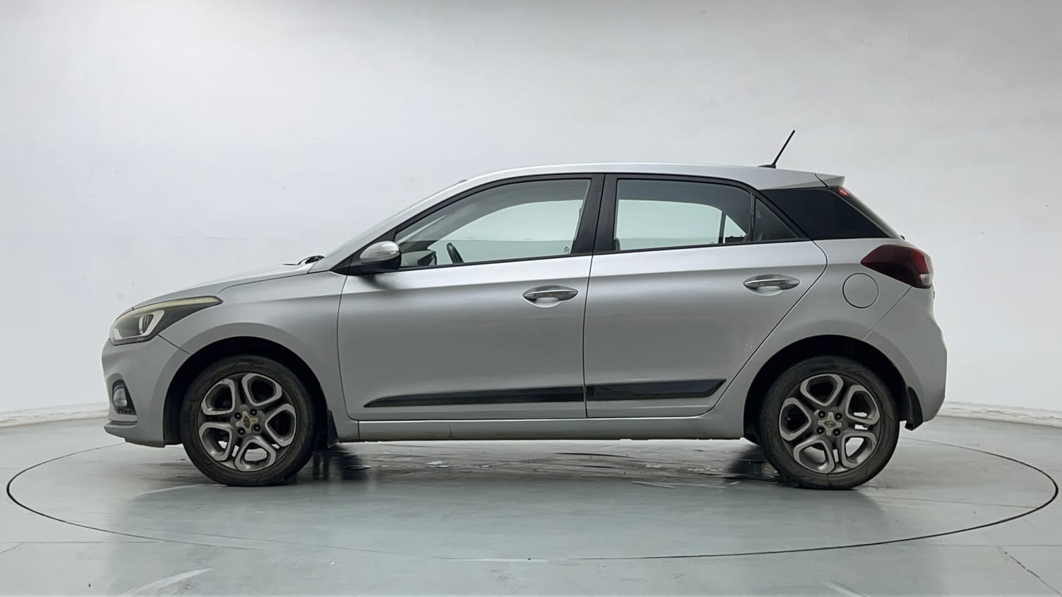 Used 2018 Hyundai Elite i20 Asta 1.2 (O) Petrol Manual exterior LEFT SIDE VIEW