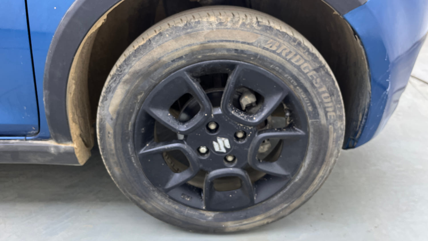 Used 2018 Maruti Suzuki Ignis Zeta 1.2 AMT Petrol Automatic tyres RIGHT FRONT TYRE RIM VIEW
