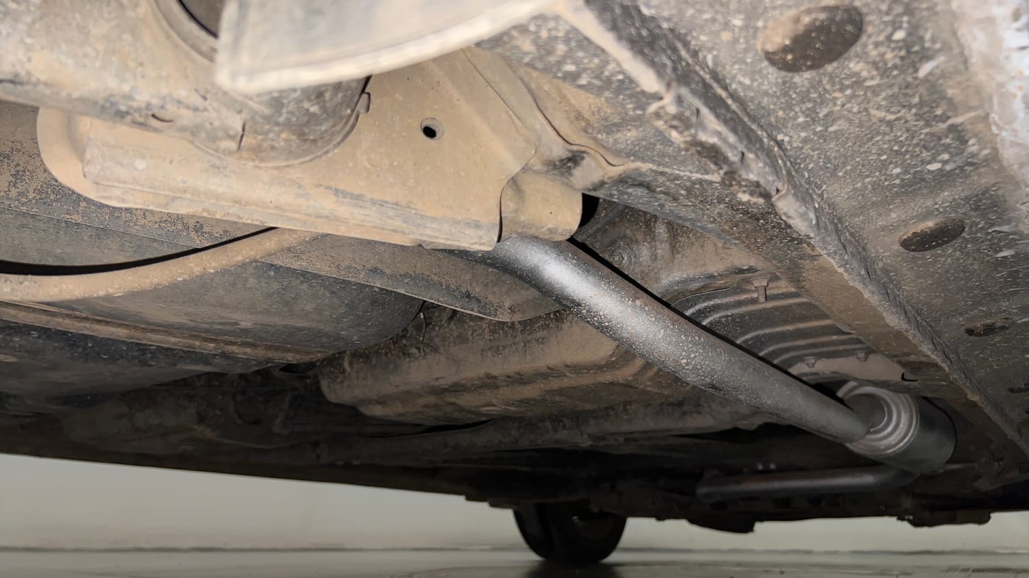 Used 2015 Honda City VX CVT Petrol Automatic extra REAR RIGHT UNDERBODY VIEW