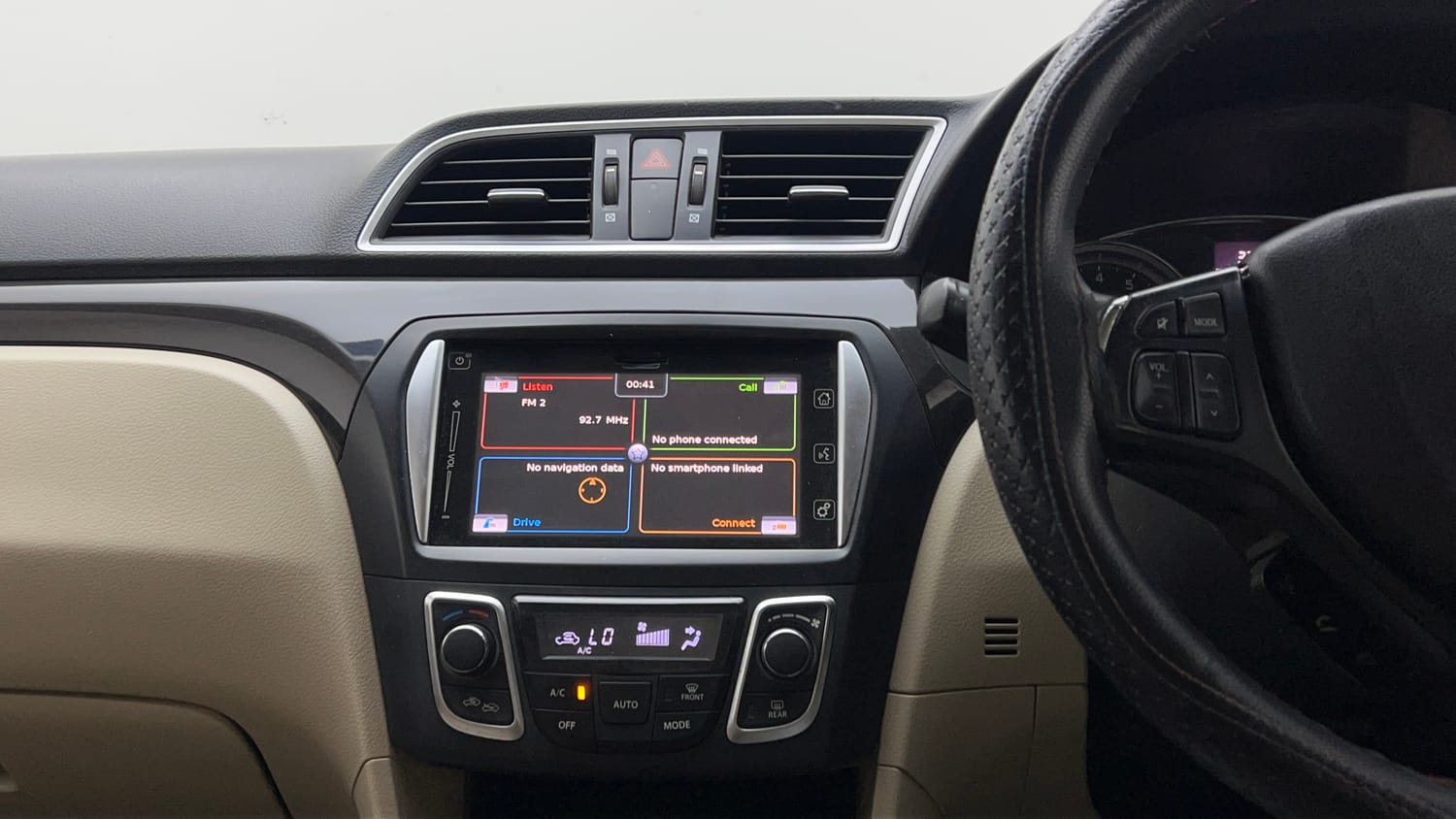 Used 2015 Maruti Suzuki Ciaz ZXI+ Petrol Manual interior MUSIC SYSTEM & AC CONTROL VIEW