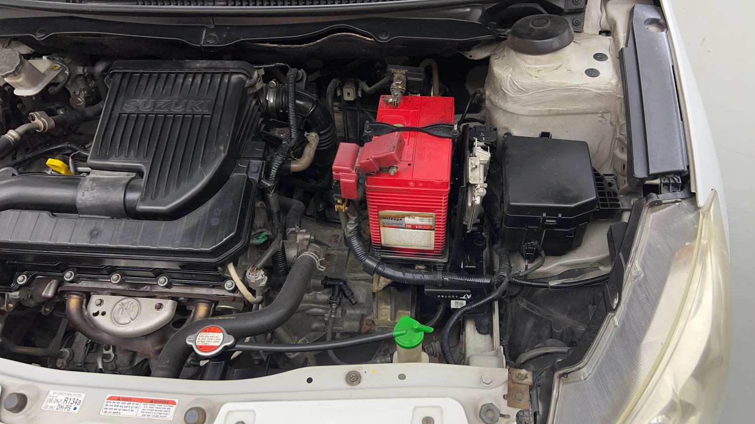 Used 2015 Maruti Suzuki Ciaz ZXI+ Petrol Manual engine ENGINE LEFT SIDE VIEW