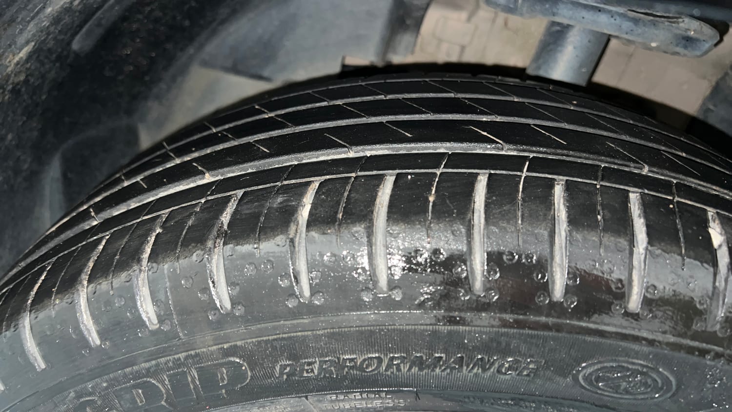 Used 2024 Tata Curvv Accomplished Plus A 1.5 Kryojet Diesel 6MT Diesel Manual tyres LEFT FRONT TYRE TREAD VIEW