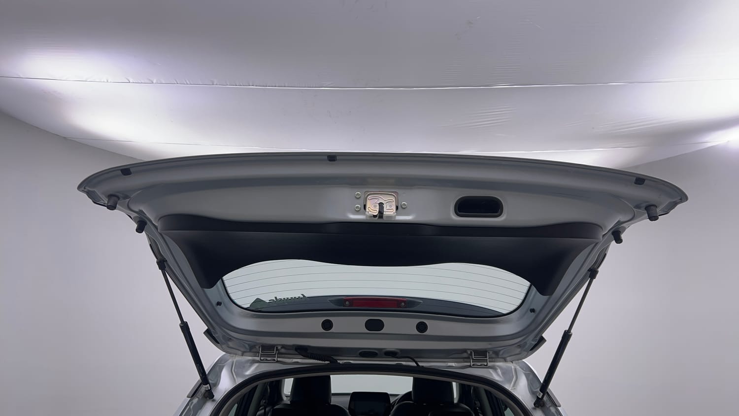 Used 2024 Toyota Urban Cruiser Hyryder G Hybrid Hybrid Automatic interior DICKY DOOR OPEN VIEW