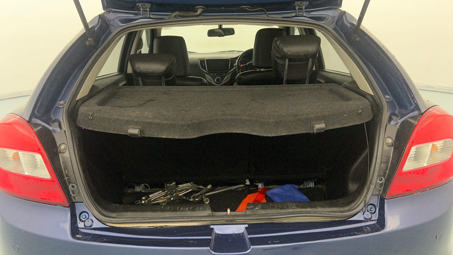 Used 2021 Maruti Suzuki Baleno Zeta Petrol Manual interior DICKY INSIDE VIEW