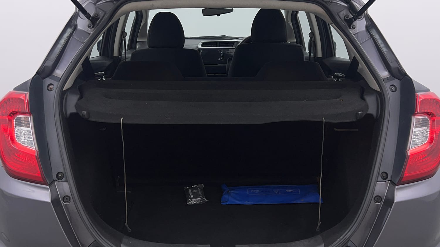 Used 2017 Honda WR-V VX MT Petrol Petrol Manual interior DICKY INSIDE VIEW