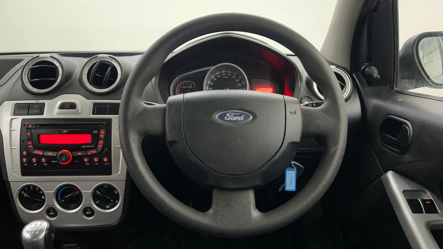 Used 2012 Ford Figo Duratec Petrol ZXI 1.2 Petrol Manual interior STEERING VIEW
