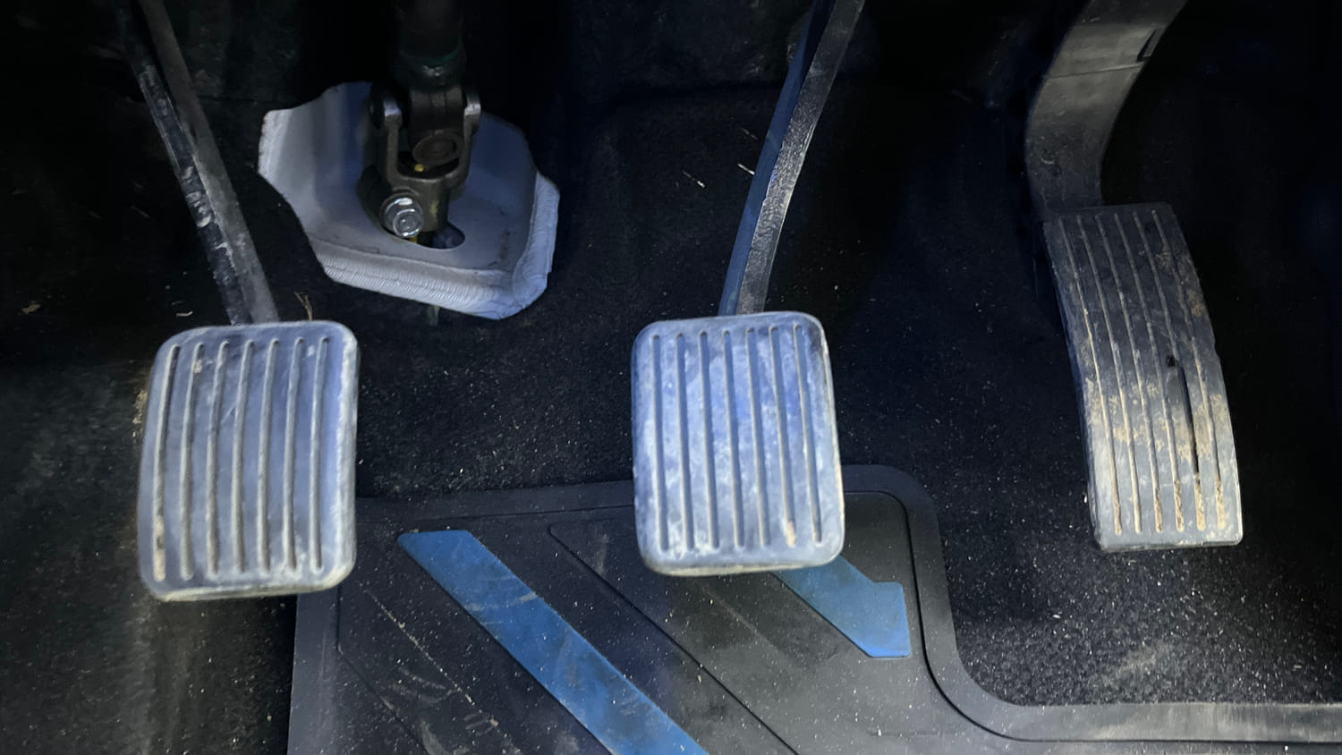Used 2024 Hyundai Aura SX 1.2 (O) Petrol Petrol Manual interior PEDALS VIEW
