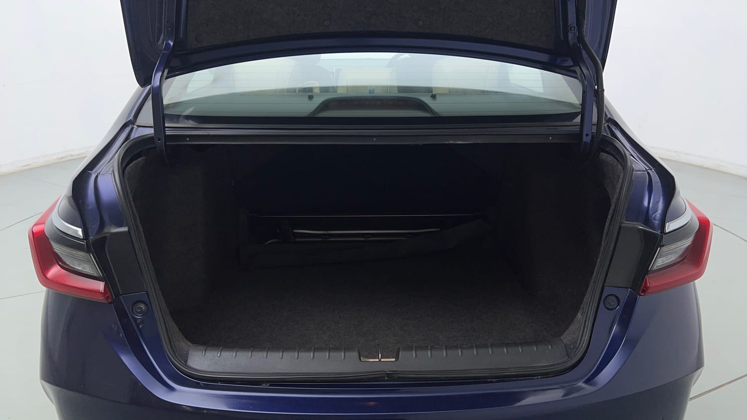 Used 2023 Honda City ZX Petrol MT Petrol Manual interior DICKY INSIDE VIEW